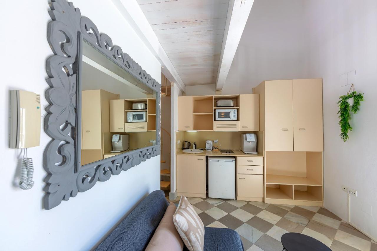 La Casa De La Favorita Hotel Тарифа Екстериор снимка
